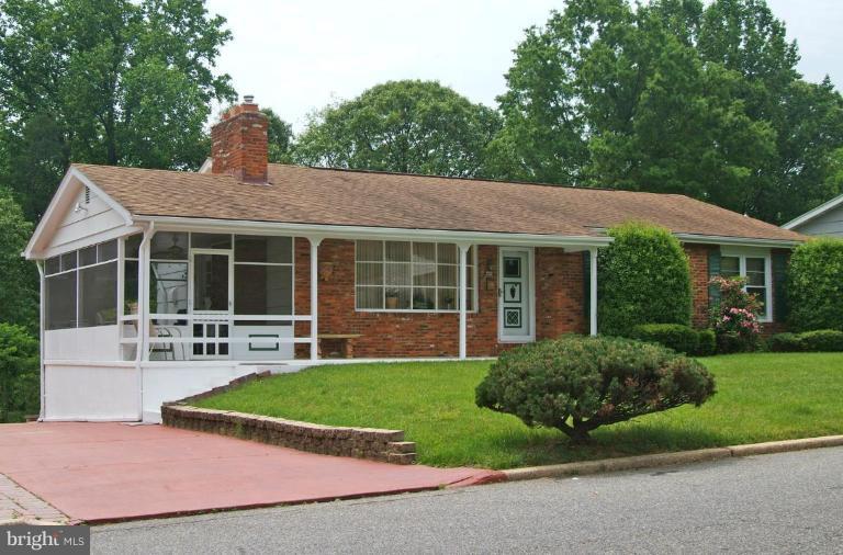 292 Halsey Road Annapolis, MD 21401 - Photo 1 of 1 Exterior (Main)