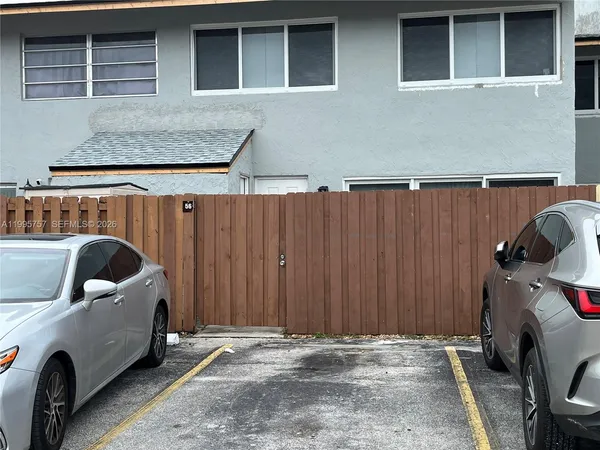 $3,100 | 15431 Southwest 81st Cir Lane, Unit 56, Miami, FL 33193