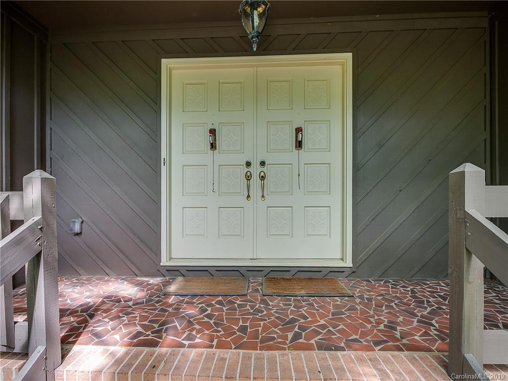 3600 Foxridge Road Charlotte, NC 28226 - Photo 3 of 20 Gallery Image 3