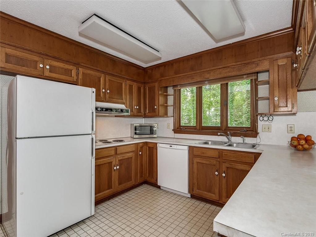 3600 Foxridge Road Charlotte, NC 28226 - Photo 10 of 20 Gallery Image 10