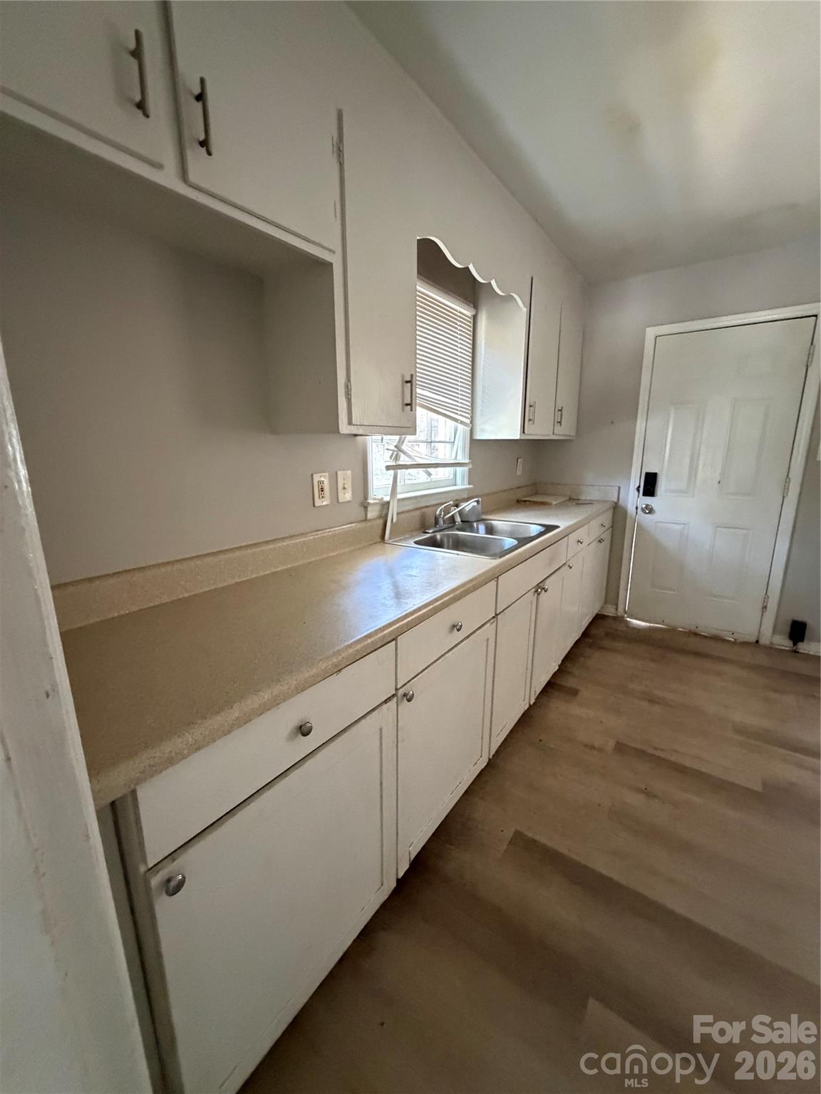 4731 Hidden Valley Road Charlotte, NC 28213 - Photo 6 of 21 Gallery Image 6