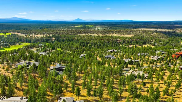 $675,000 | 3404 Northwest Greenleaf Way, Unit HOMESITE 50, Bend, OR 97703