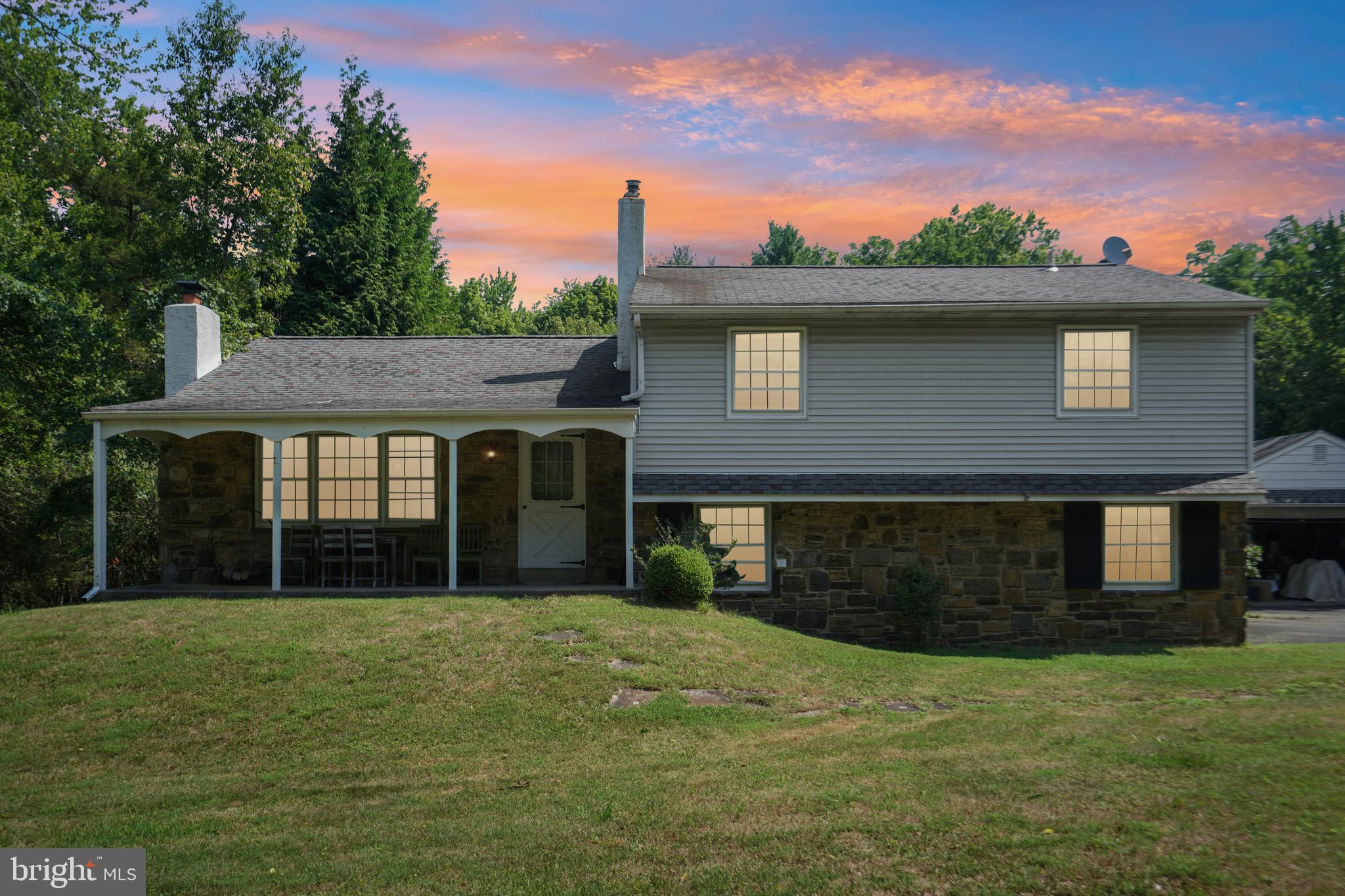 817 Hoover Road Blue Bell, PA 19422 - Photo 4 of 42 Gallery Image 4