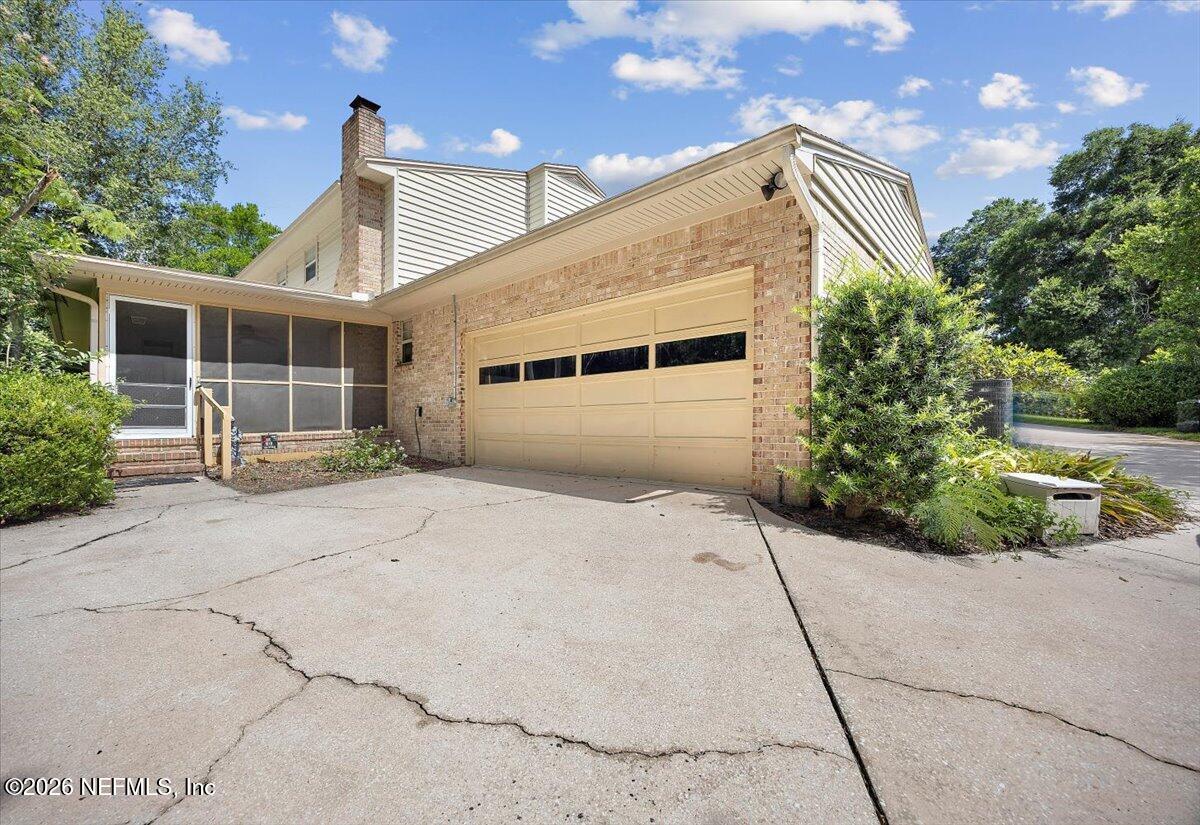 3510 Sandburg Road Jacksonville, FL 32277 - Photo 25 of 25 Garage Parking