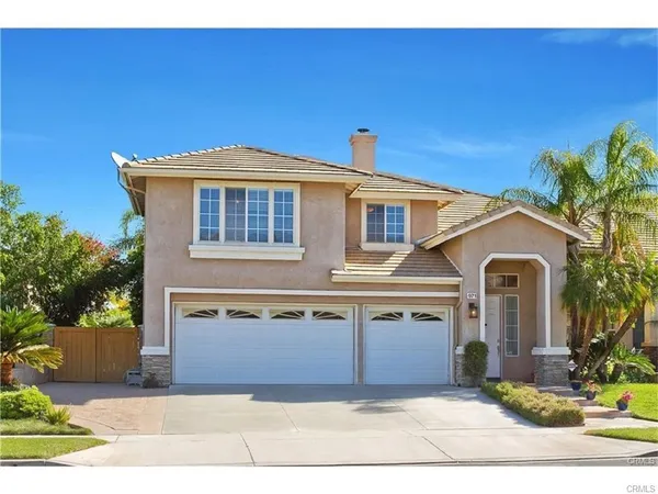 $975,000 | 971 Trovita Drive, Corona, CA 92881