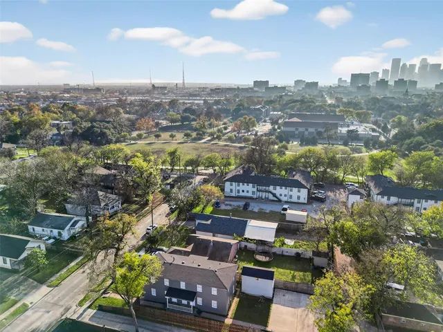 $1,350 | 4721 Tremont Street, Dallas, TX 75246