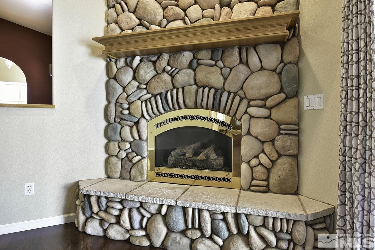 1736 Divot Road Carson City, NV 89701 - Photo 9 of 40 Photo 9