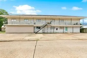 $1,200 | 800 West Genie Street, Unit 4, Chalmette, LA 70043