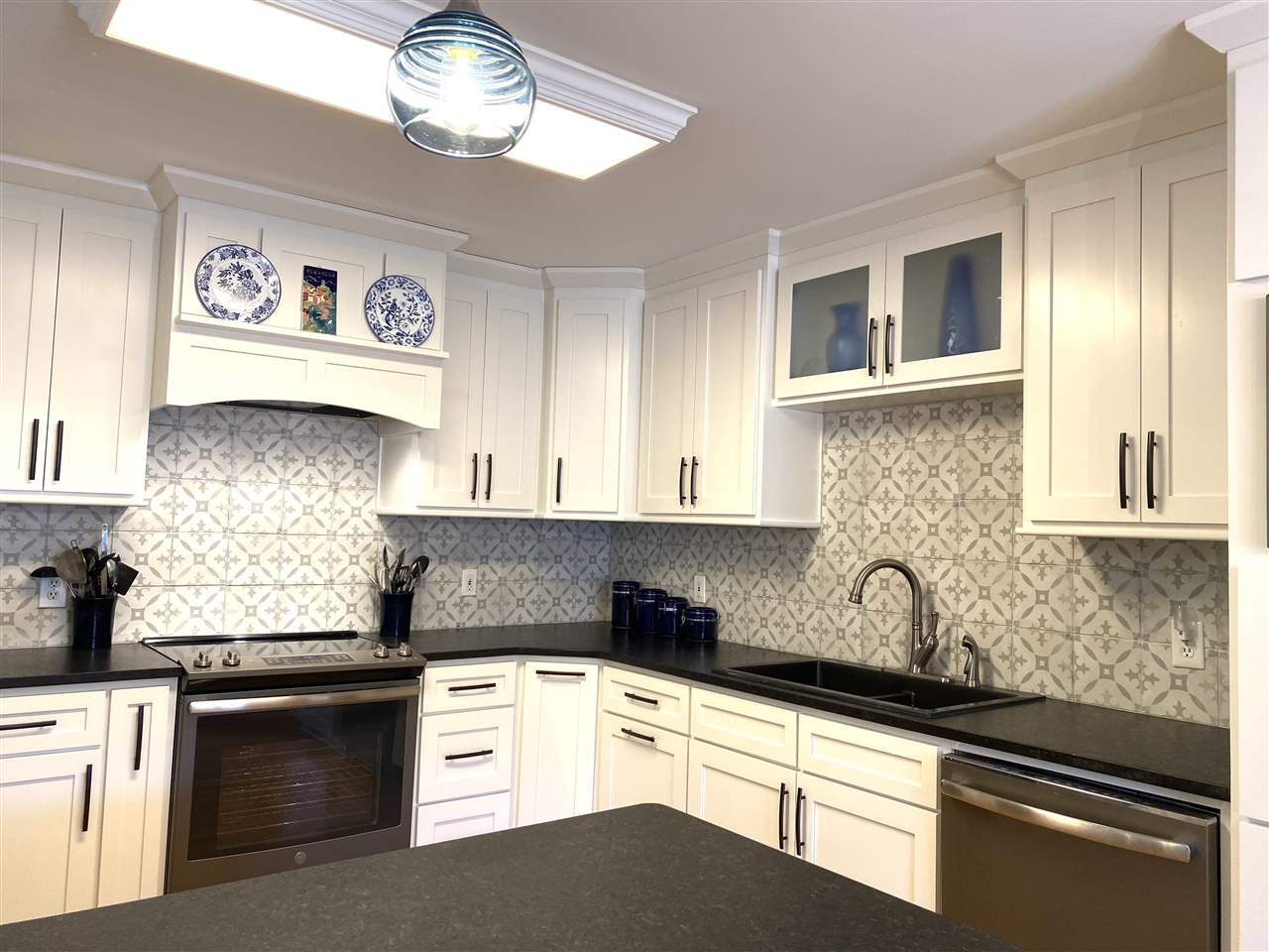 1350 South Green River Road Gaffney, SC 29341 - Photo 6 of 35