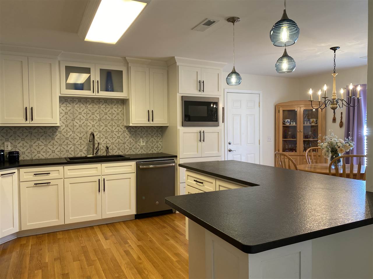 1350 South Green River Road Gaffney, SC 29341 - Photo 8 of 35