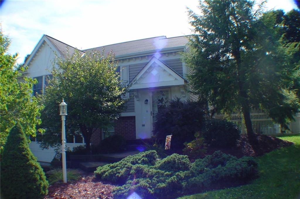 217 Randy Lane Coraopolis, PA 15108 - Photo 2 of 24 Gallery Image 2