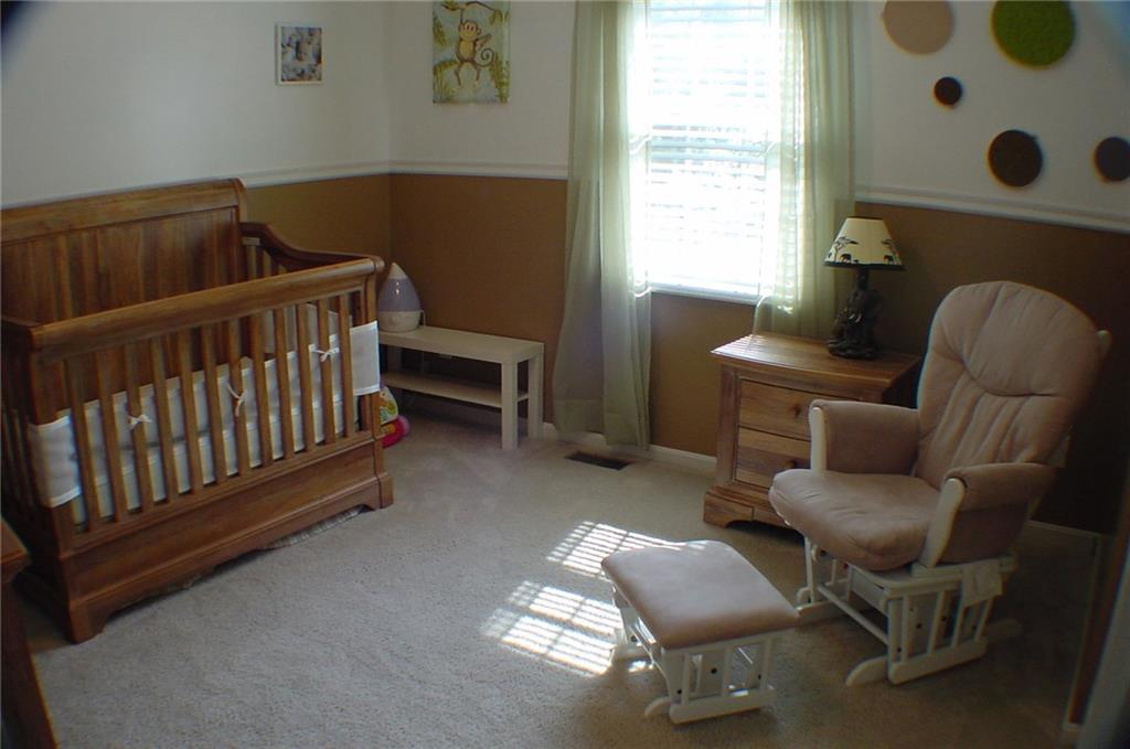 217 Randy Lane Coraopolis, PA 15108 - Photo 15 of 24 Gallery Image 15