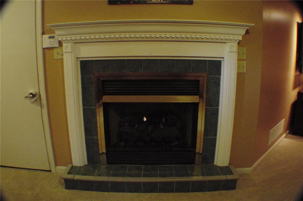 217 Randy Lane Coraopolis, PA 15108 - Photo 21 of 24 Gallery Image 21