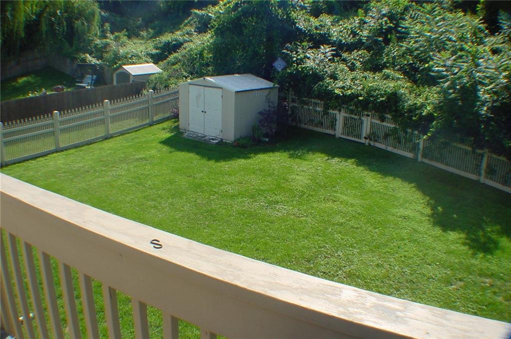 217 Randy Lane Coraopolis, PA 15108 - Photo 4 of 24 Gallery Image 4
