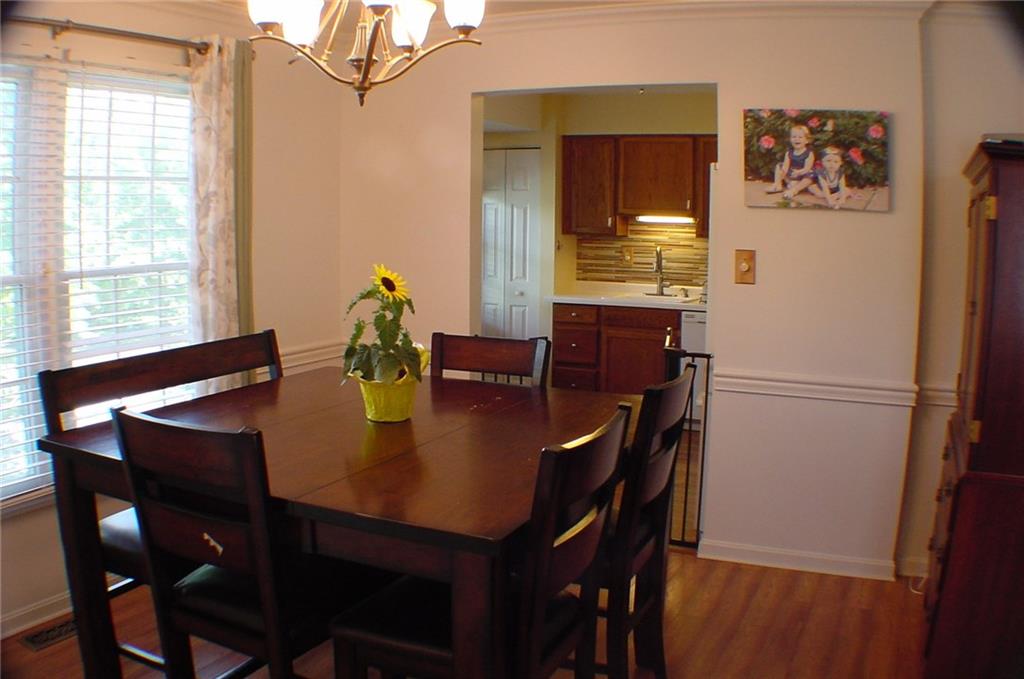 217 Randy Lane Coraopolis, PA 15108 - Photo 10 of 24 Gallery Image 10