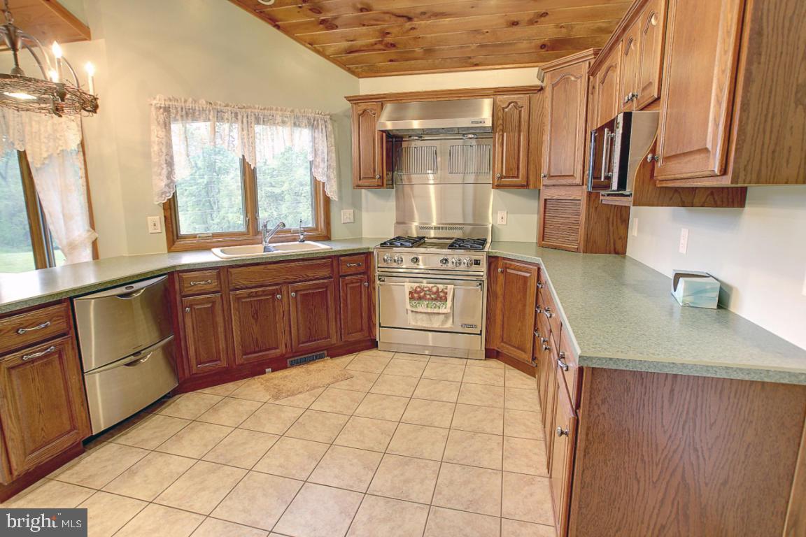 1411 Habecker Road Columbia, PA 17512 - Photo 8 of 49 Gallery Image 8