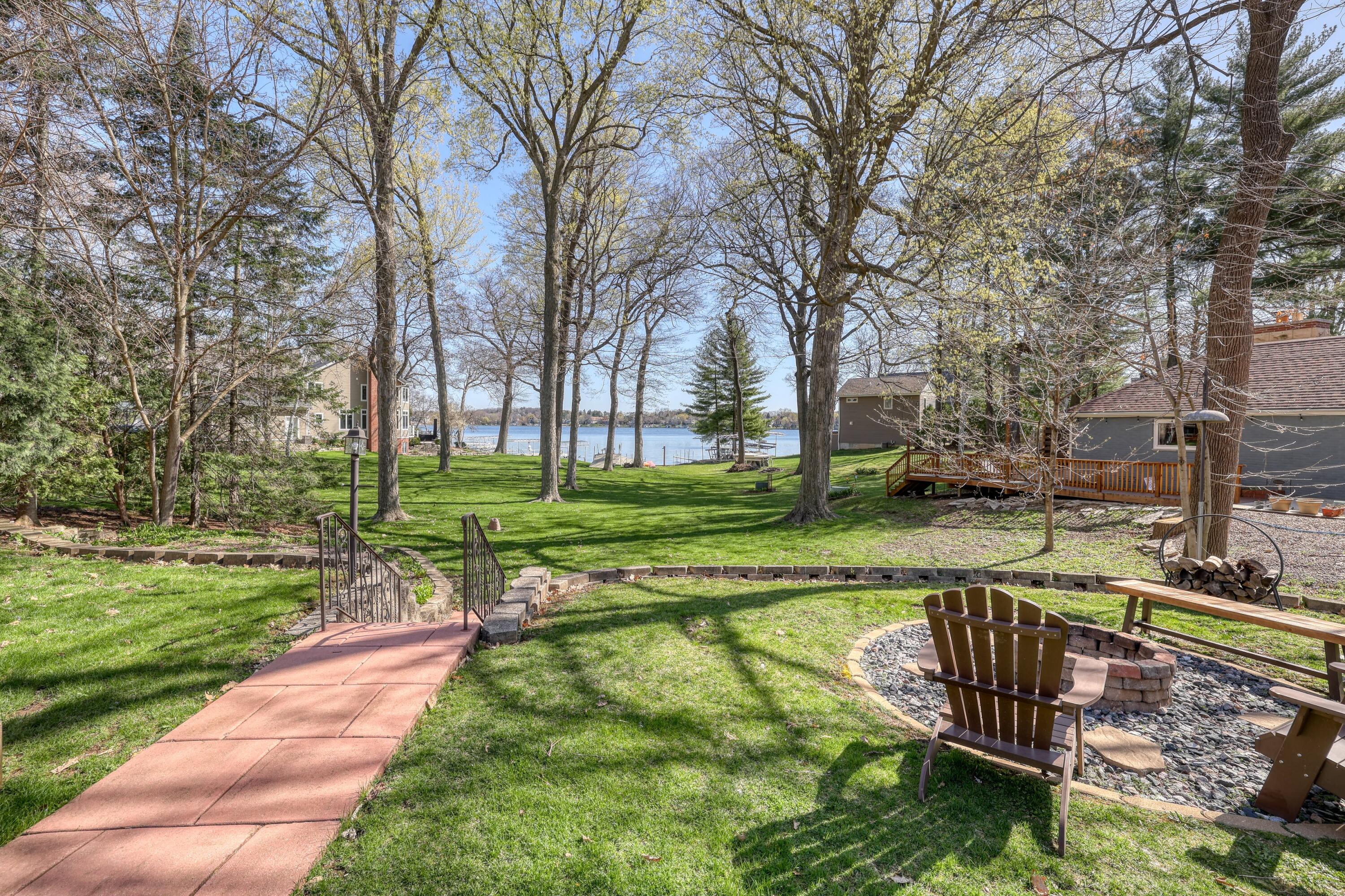 W347N6022 Rd I Oconomowoc, WI 53066 - Photo 35 of 45 32