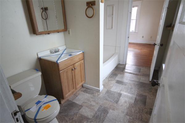 89 Santa Barbara Street Springfield, MA 01104 - Photo 4 of 10