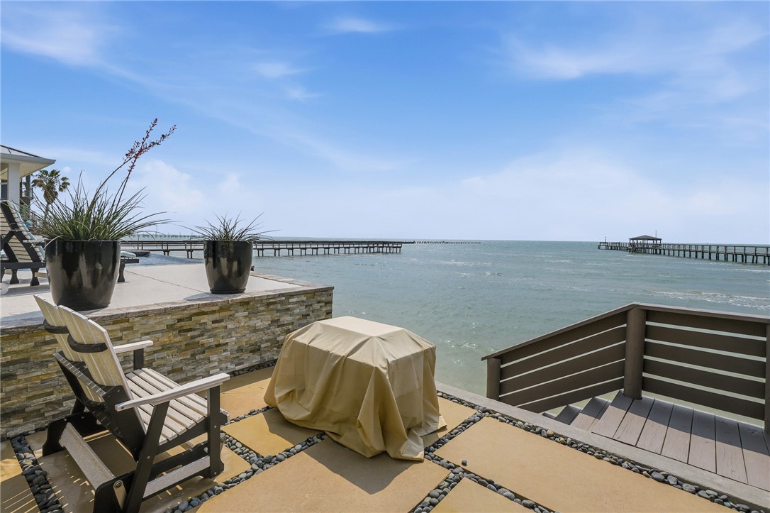 12 Sea Shell Shores Rockport, TX 78382 - Photo 36 of 40 a view of a terrace with chairs