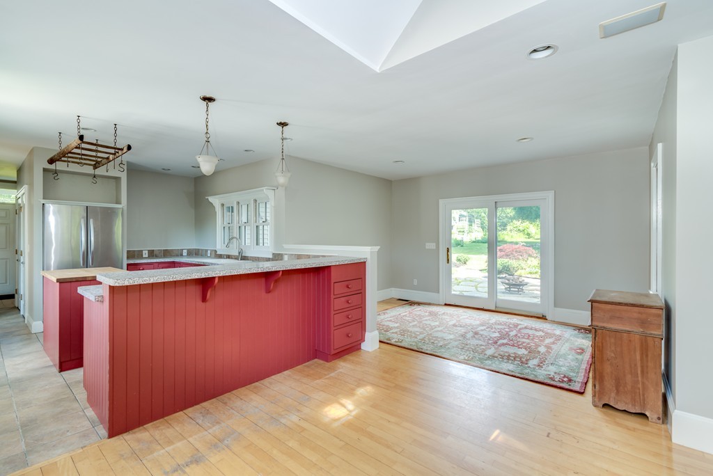 330 Clapp Road Scituate, MA 02066 - Photo 8 of 24 Gallery Image 8