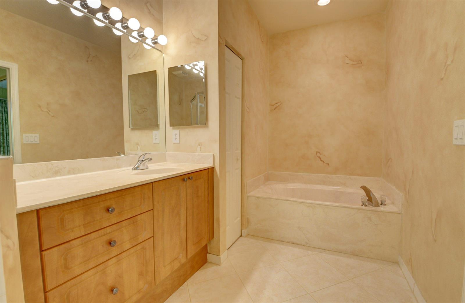 6181 Heliconia Road Delray Beach, FL 33484 - Photo 25 of 61 DSC_6897_898_899_900_901