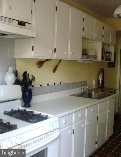 3602 Yolando Road Baltimore, MD 21218 - Photo 22 of 30 Kitchen