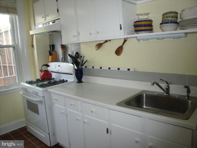 3602 Yolando Road Baltimore, MD 21218 - Photo 23 of 30 Kitchen