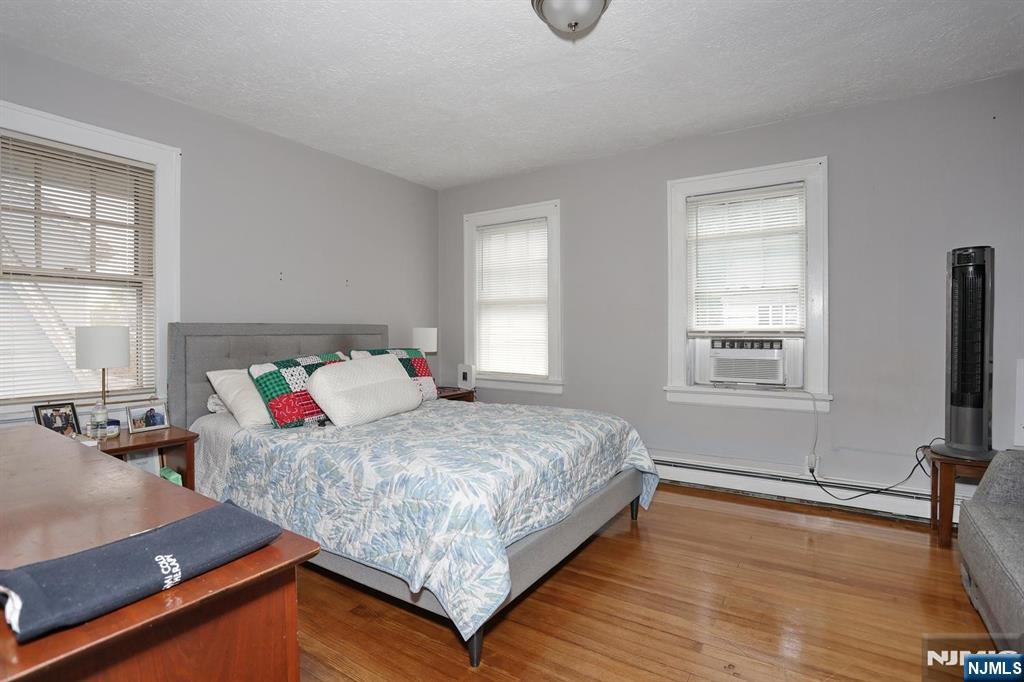 21 Haring Street Bergenfield, NJ 07621 - Photo 17 of 37