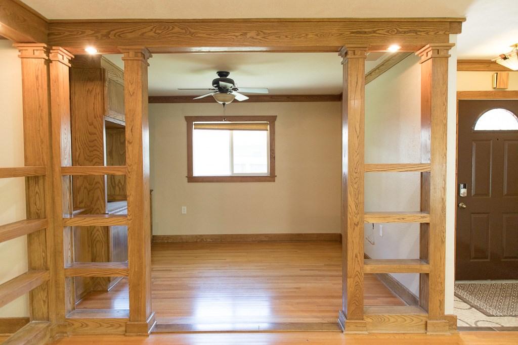 9010 Linkmeadow Lane Houston, TX 77025 - Photo 15 of 39 a view of a bathroom with a shower