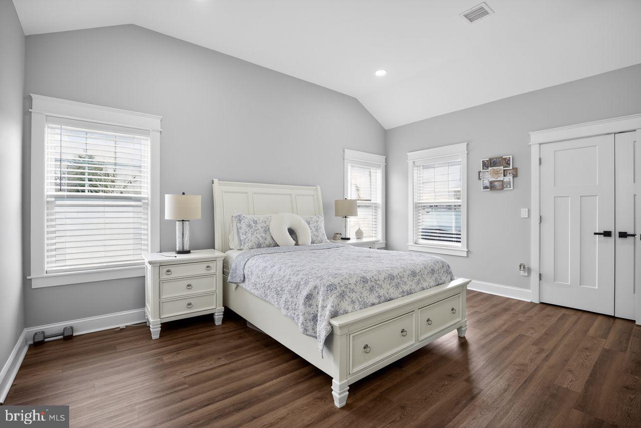 9 Woodbine Avenue Maple Shade, NJ 08052 - Photo 21 of 33