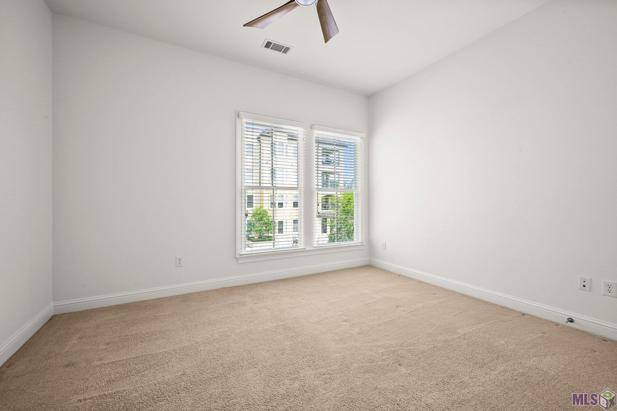 998 Stanford Avenue, Unit 308 Baton Rouge, LA 70808 - Photo 12 of 22 Guest Bedroom