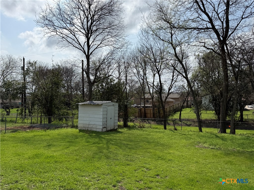 411 Cardinal Avenue Killeen, TX 76541 - Photo 3 of 14 a view of a park with large trees