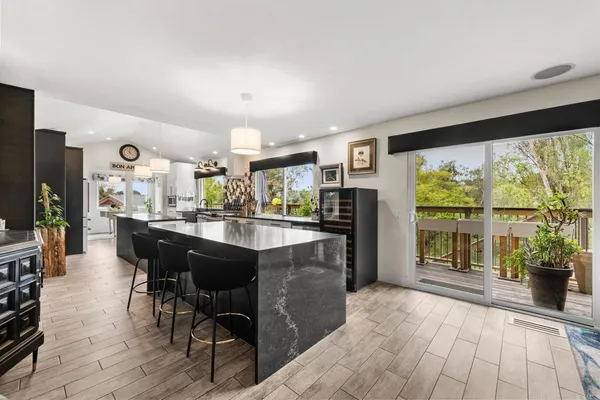 $995,000 | 370 Spanish Spur, Fallbrook, CA 92028