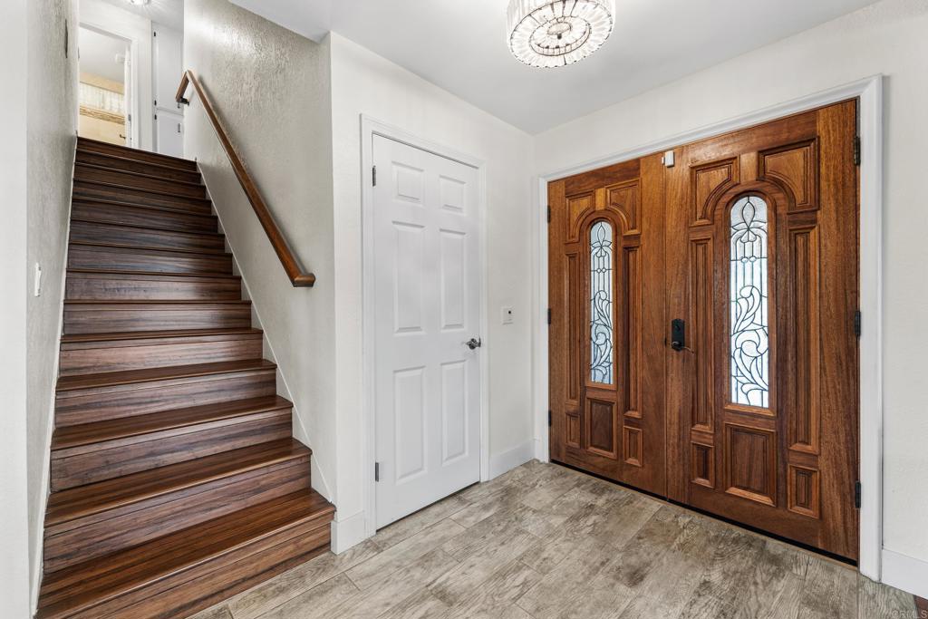 370 Spanish Spur Fallbrook, CA 92028 - Photo 4 of 51