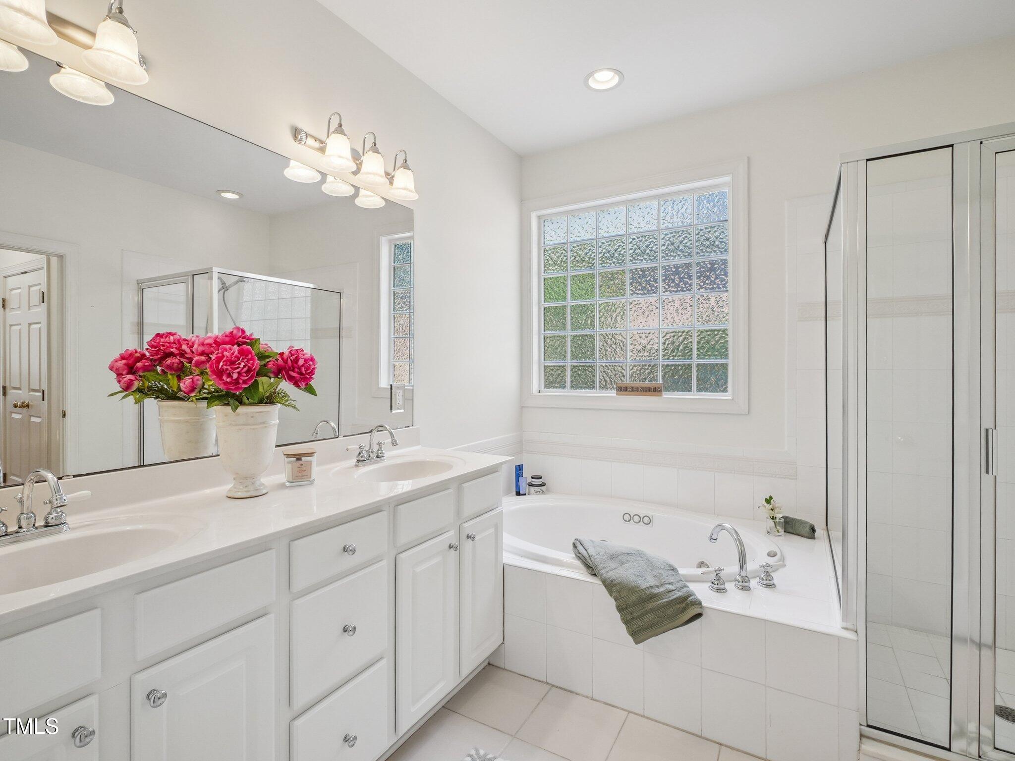 1817 Wysong Court Raleigh, NC 27612 - Photo 15 of 35 Primary bath