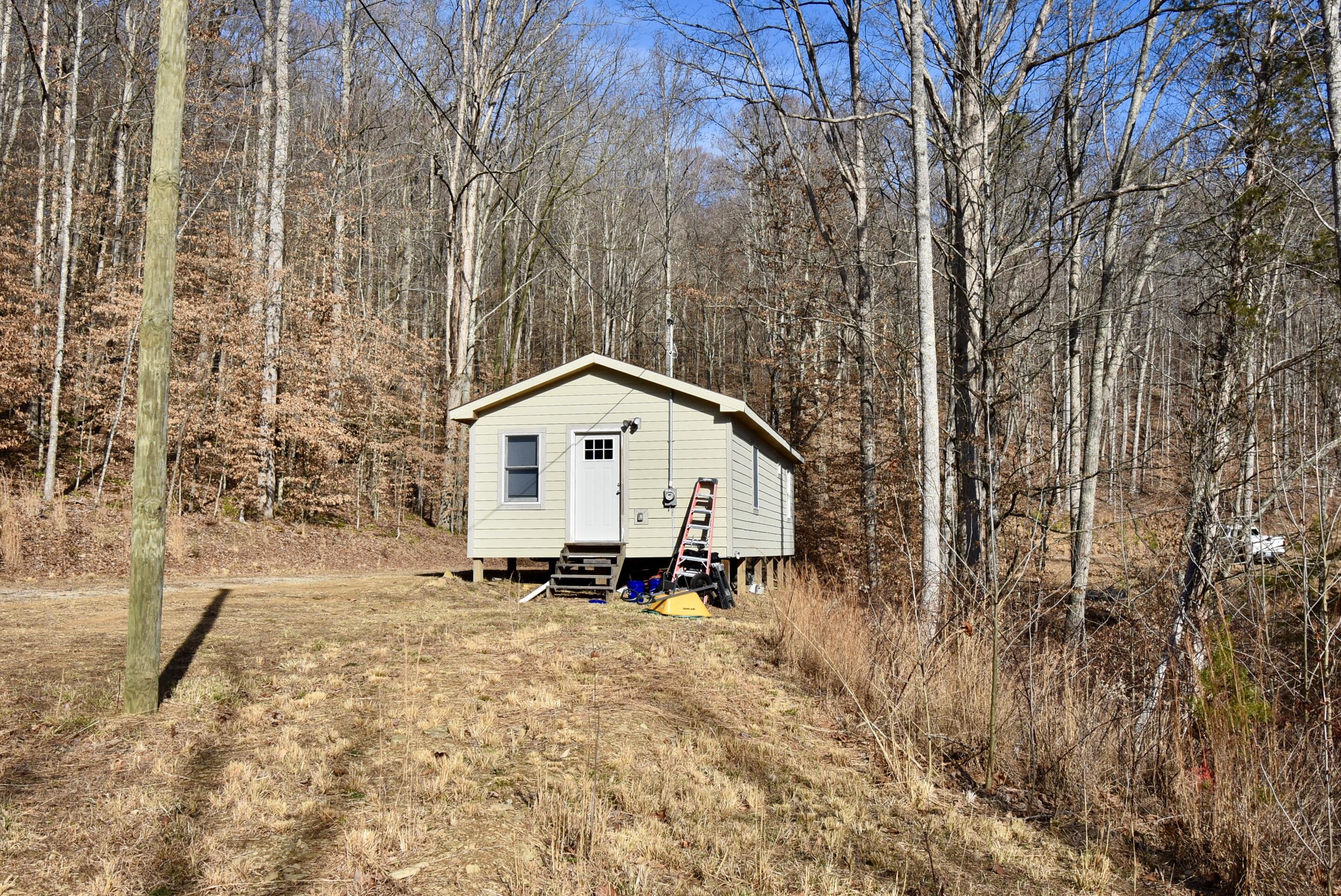 475 Harmon Road Somerset, KY 42501 - Photo 13 of 48 56ECB819-4ED9-4ED6-B911-8E590264EC9B_1_2