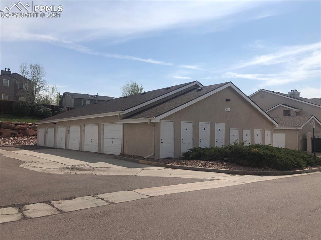 3875 Strawberry Field Grove, Unit B Colorado Springs, CO 80906 - Photo 6 of 24