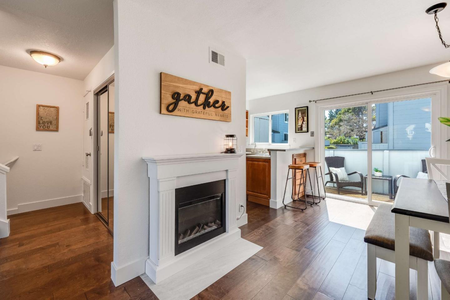 159 Centre Street Mountain View, CA 94041 - Photo 7 of 43