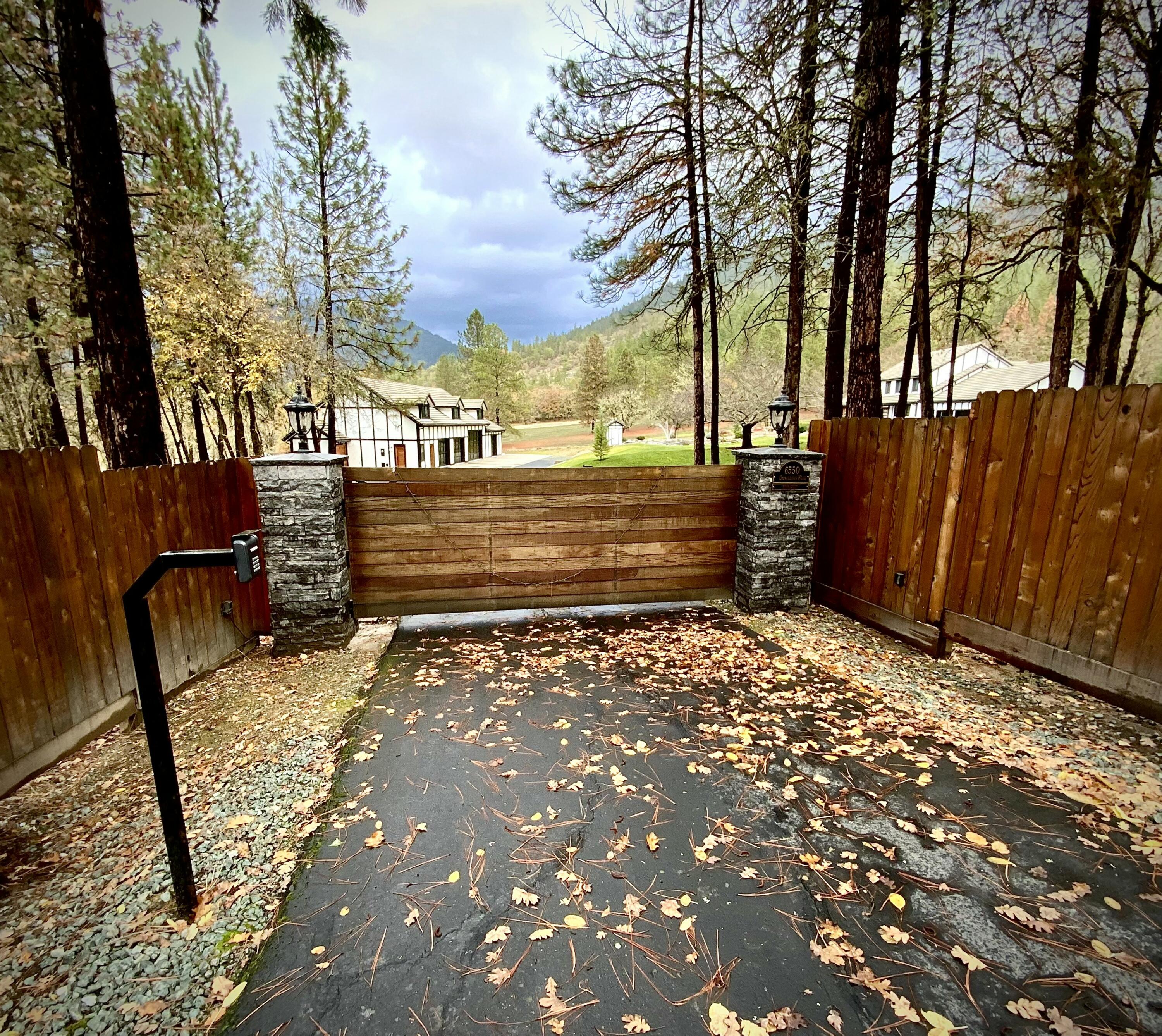6550 Donaldson Road Grants Pass, OR 97526 - Photo 5 of 61 tempImageLMjHaR