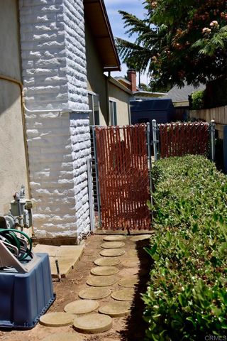 a view of an outdoor space