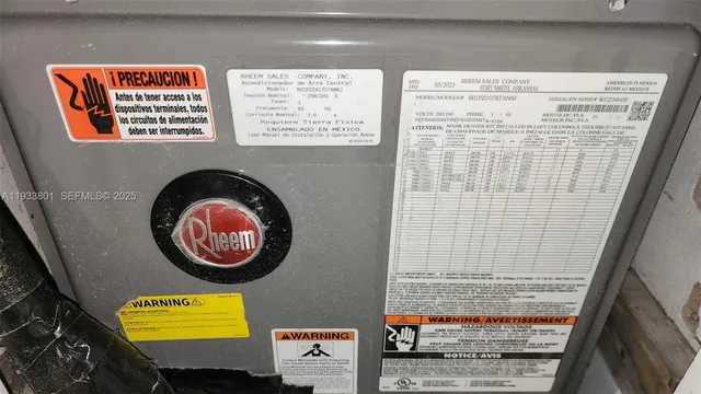 $2,700 | 3447 Southwest 23rd Street, Unit 3447, Miami, FL 33145