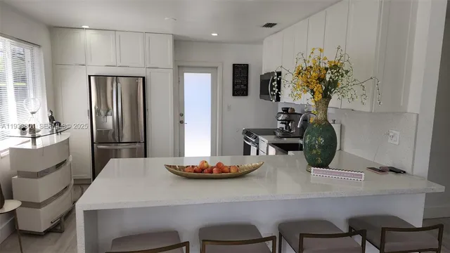 $2,700 | 3447 Southwest 23rd Street, Unit 3447, Miami, FL 33145