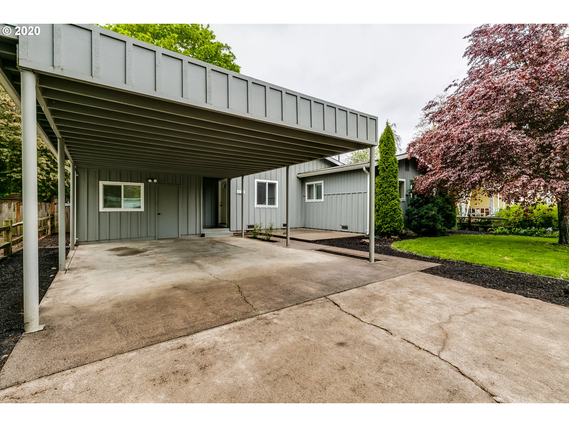 3170 Oriole Street Springfield, OR 97477 - Photo 3 of 32