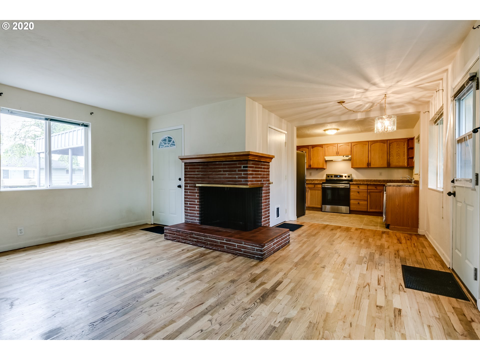3170 Oriole Street Springfield, OR 97477 - Photo 7 of 32