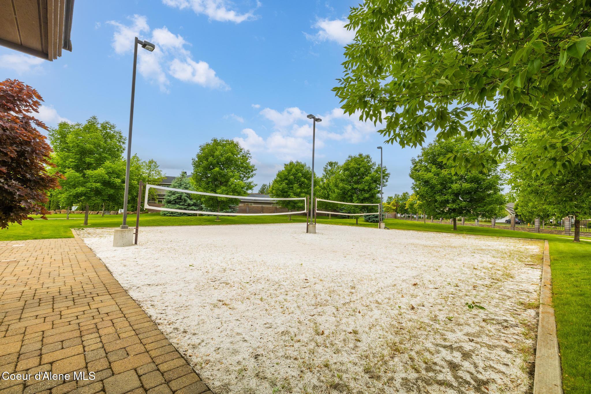 4580 Greenchain Loop, Unit 1 Coeur D'Alene, ID 83814 - Photo 39 of 43 Volleyball