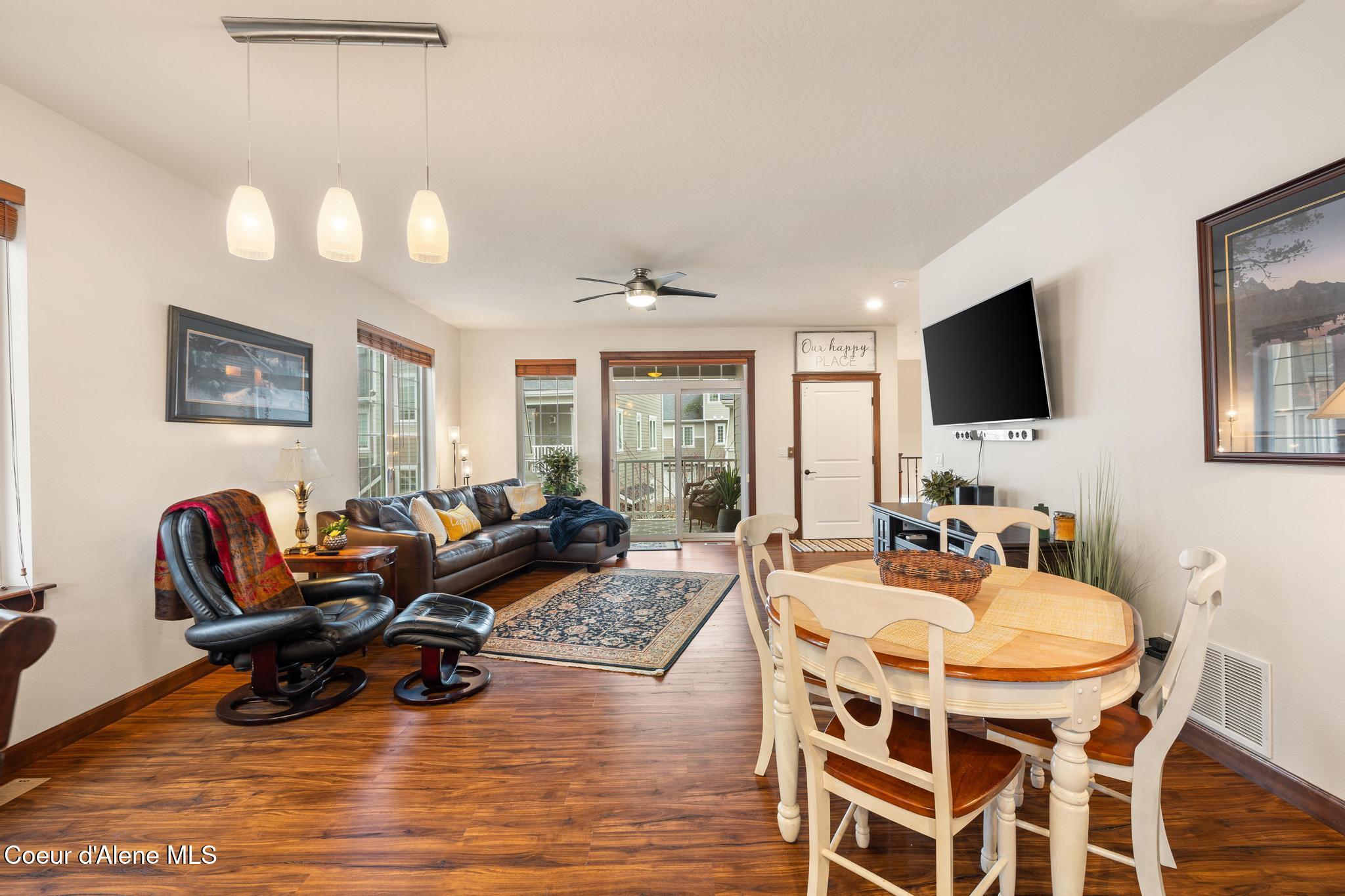 4580 Greenchain Loop, Unit 1 Coeur D'Alene, ID 83814 - Photo 7 of 43 Living