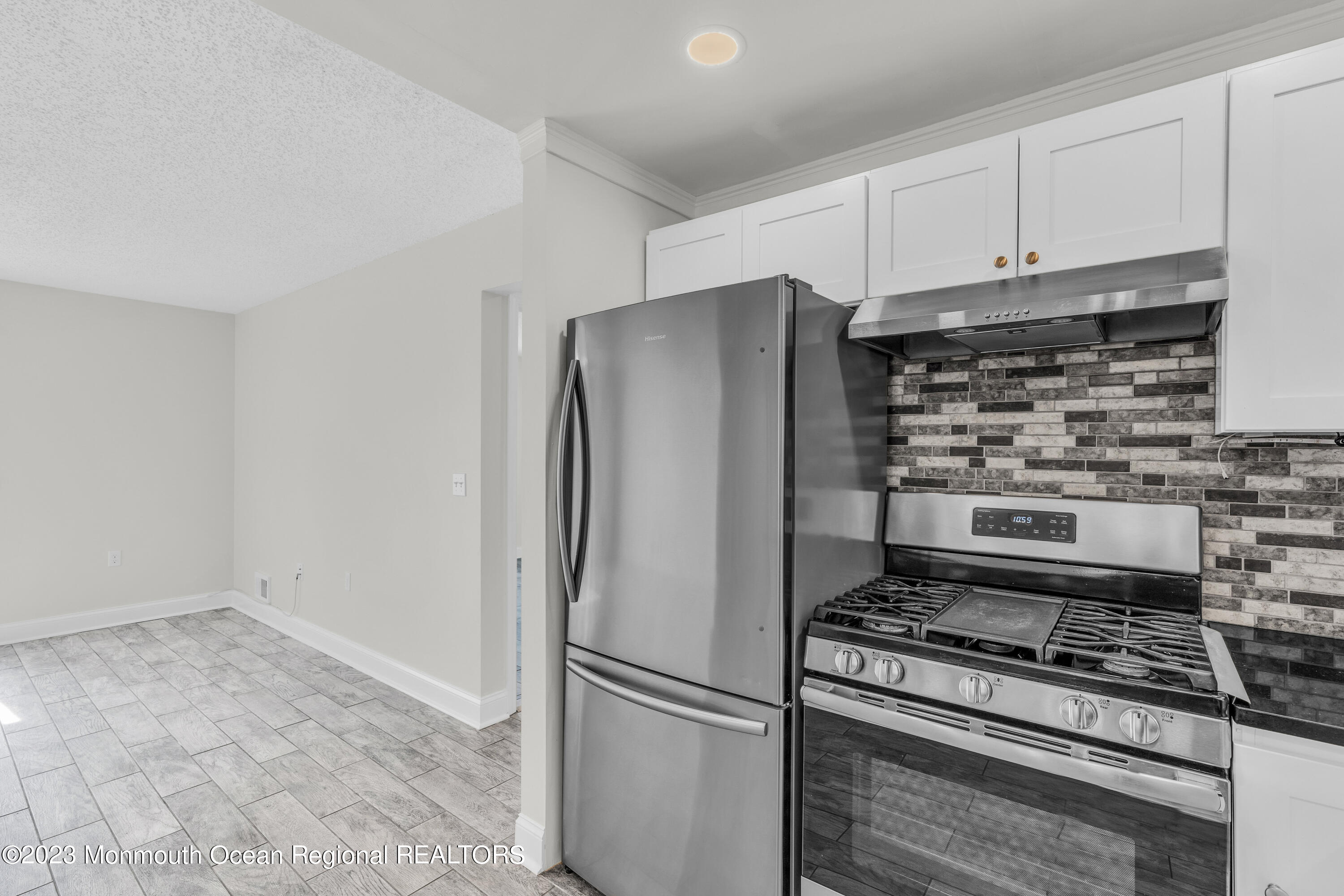 202 Violet Lane Jackson, NJ 08527 - Photo 13 of 35 012_dsc05237