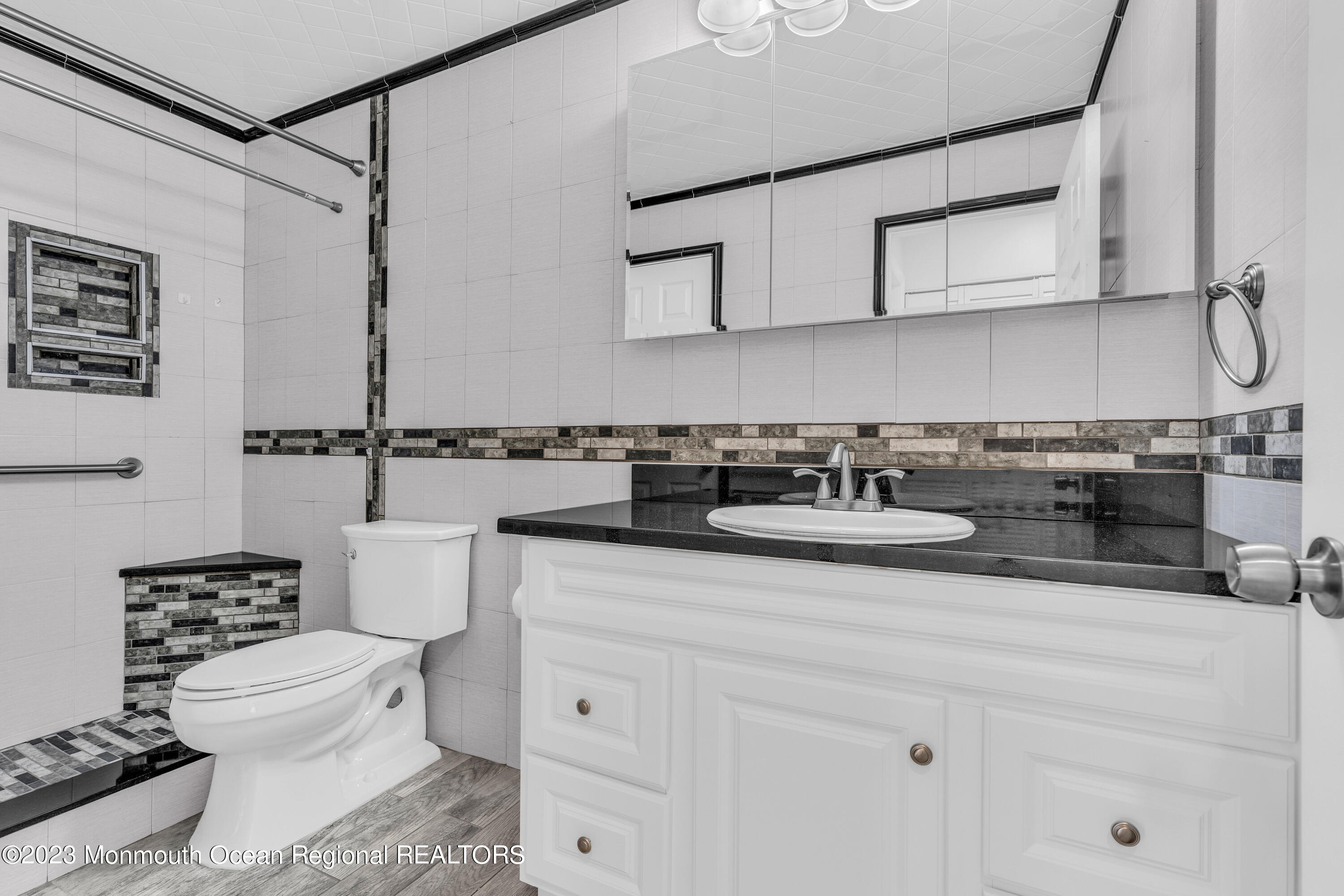 202 Violet Lane Jackson, NJ 08527 - Photo 18 of 35 017_dsc05262