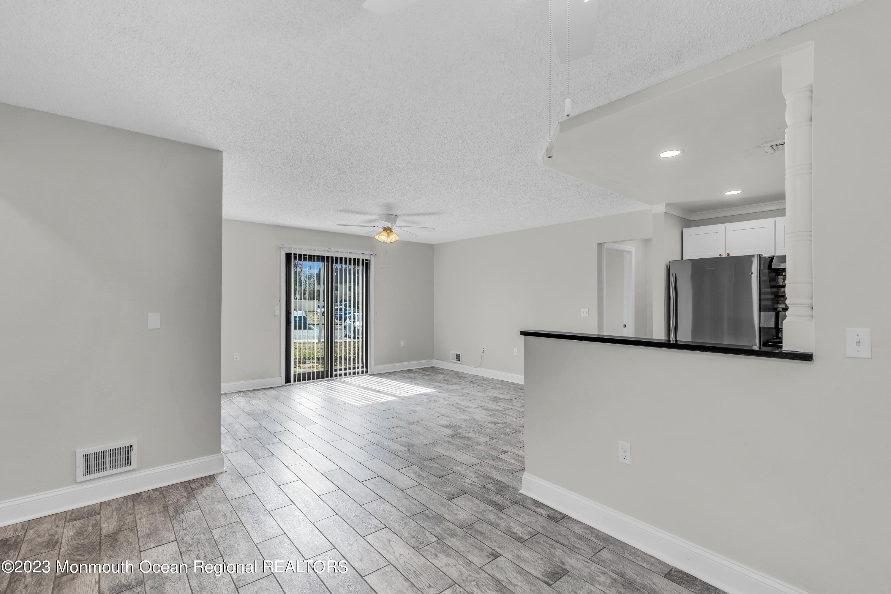 202 Violet Lane Jackson, NJ 08527 - Photo 4 of 35 008_dsc05217