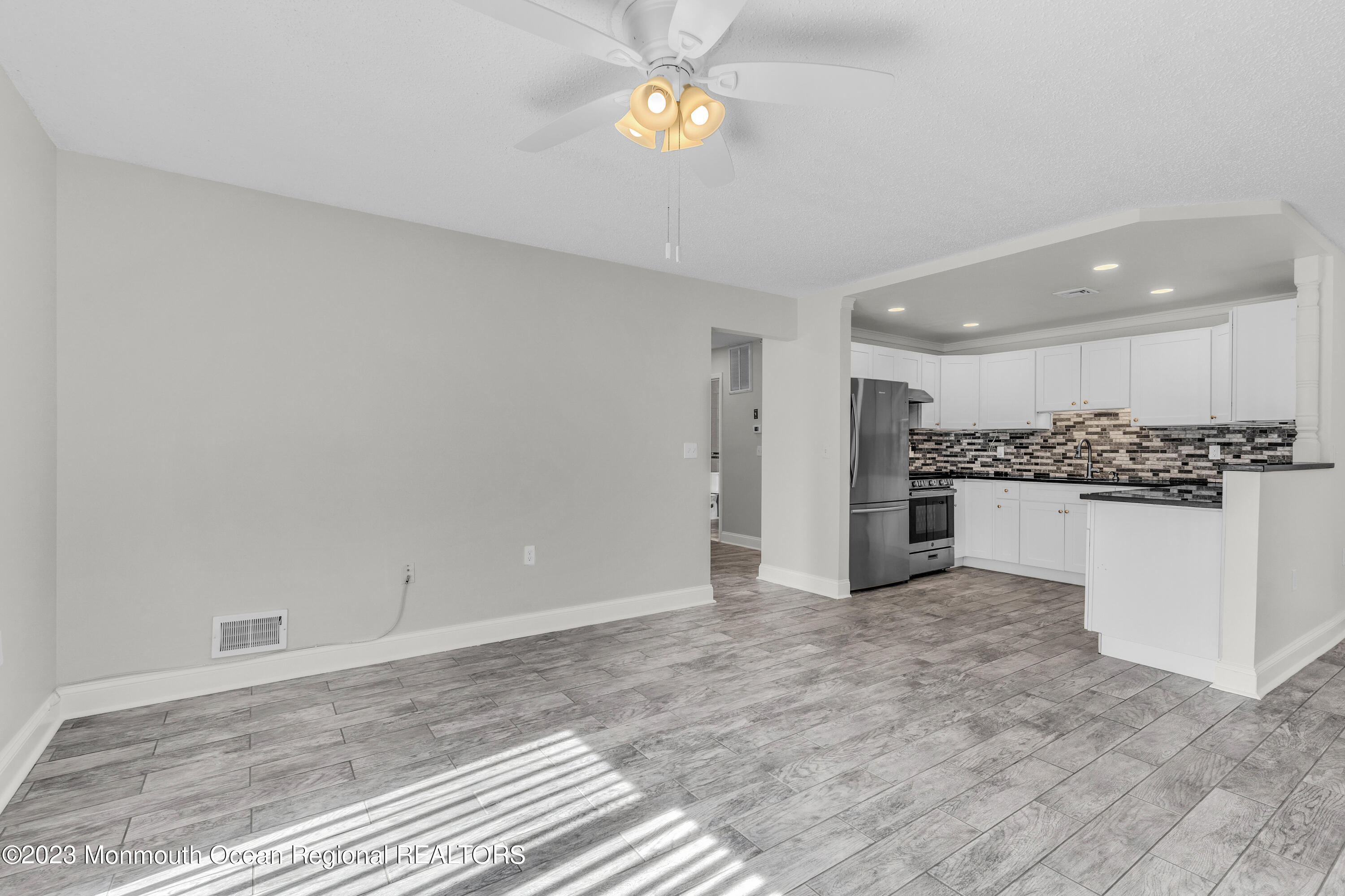 202 Violet Lane Jackson, NJ 08527 - Photo 6 of 35 003_dsc05192